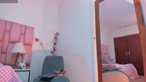 Snapshot of kamila_arias chatting on 06.12.26 online show from 06.12.26