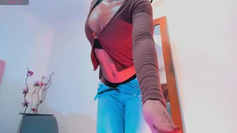 Snapshot of kamila_arias chatting on 06.30.26 online show from 06.30.26
