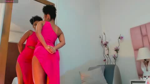 Snapshot of kamila_arias chatting on 07.25.26 online show from 07.25.26