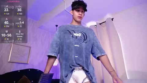 Snapshot of kamisuarezz chatting on 02.10.26 Kami online show from 02.10.26