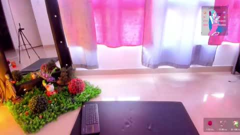 hello  Im Danni online show from 02.27.26