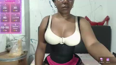 Paola online show from 12.21.25