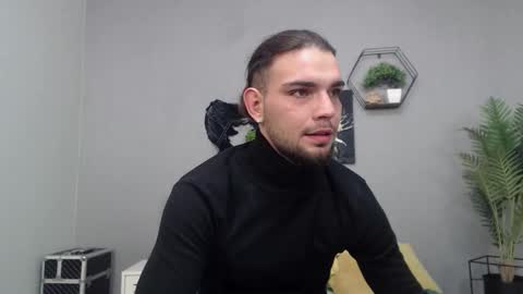 Snapshot of kanehunter chatting on 12.03.25 Kane online show from 12.03.25