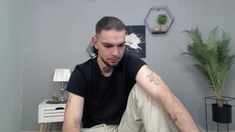 Snapshot of kanehunter chatting on 01.10.26 Kane online show from 01.10.26