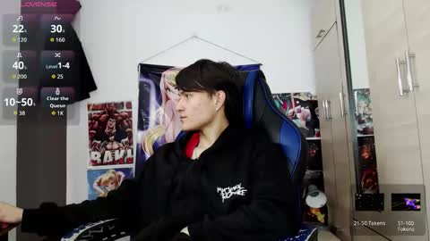 Snapshot of kanekixxxhot chatting on 02.15.26 andres online show from 02.15.26