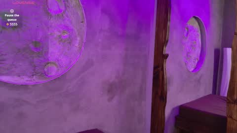 Snapshot of kaoory chatting on 12.19.25 Kaory online show from 12.19.25