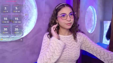 Snapshot of kaoory chatting on 12.20.25 Kaory online show from 12.20.25