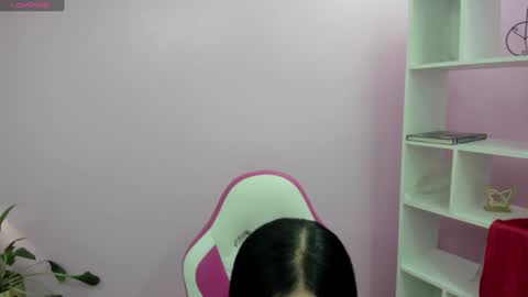 Snapshot of kaory_azumi chatting on 12.30.24 kaory_azumi online show from 12.30.24