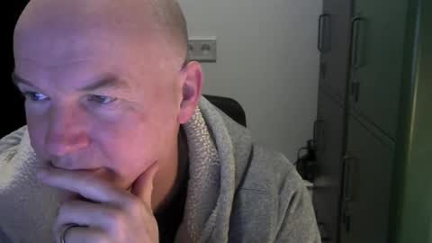 Snapshot of kapitein_rob chatting on 01.16.25 Robbie online show from 01.16.25