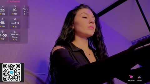 Snapshot of kara_life chatting on 11.14.25 kara_life online show from 11.14.25