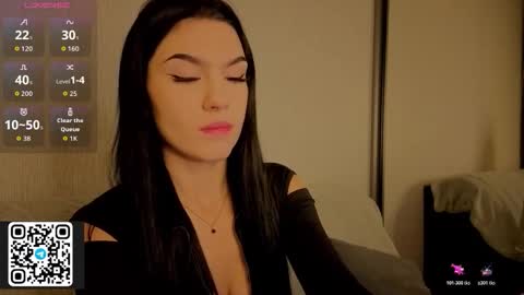 Snapshot of kara_life chatting on 11.17.25 kara_life online show from 11.17.25