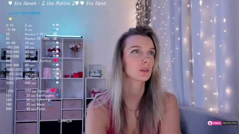 Snapshot of karamelsw chatting on 02.01.25 Julia online show from 02.01.25