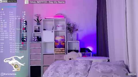 Snapshot of karamelsw chatting on 09.19.25 Julia online show from 09.19.25