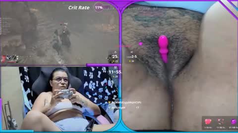 Snapshot of kareen_shantall chatting on 11.16.25 Kareen online show from 11.16.25