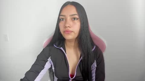 Snapshot of karely_sweet_ chatting on 06.29.26 karely_sweet_ online show from 06.29.26