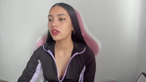 Snapshot of karely_sweet_ chatting on 07.17.26 karely_sweet_ online show from 07.17.26