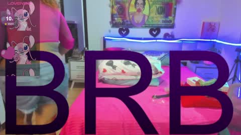 Snapshot of karen_milf_2 chatting on 12.18.24 Karen online show from 12.18.24