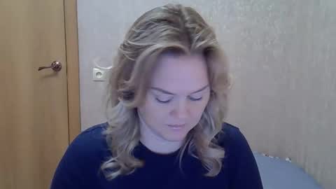 karennelsonx online show from 10.23.25