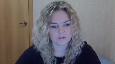 karennelsonx online show from 11.27.25