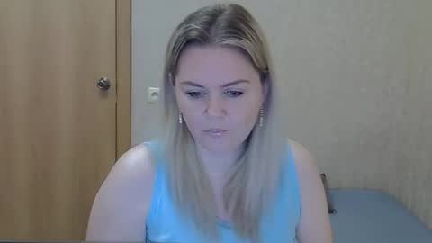 Snapshot of karennelsonx chatting on 05.12.26 karennelsonx online show from 05.12.26