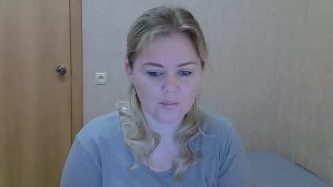 Snapshot of karennelsonx chatting on 06.07.26 karennelsonx online show from 06.07.26