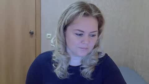 Snapshot of karennelsonx chatting on 06.08.26 karennelsonx online show from 06.08.26