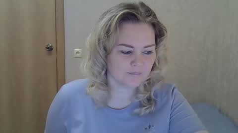 Snapshot of karennelsonx chatting on 06.10.26 karennelsonx online show from 06.10.26
