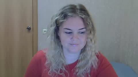 Snapshot of karennelsonx chatting on 06.24.26 karennelsonx online show from 06.24.26