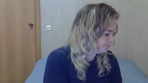 Snapshot of karennelsonx chatting on 07.28.26 karennelsonx online show from 07.28.26