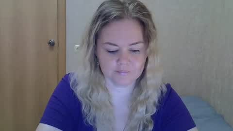 Snapshot of karennelsonx chatting on 08.07.26 karennelsonx online show from 08.07.26