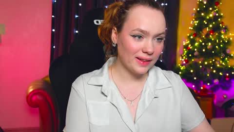 Snapshot of kari_lunna chatting on 01.04.25 Karoline online show from 01.04.25