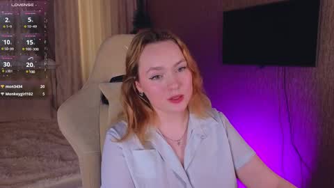 Snapshot of kari_lunna chatting on 01.19.25 Karoline online show from 01.19.25