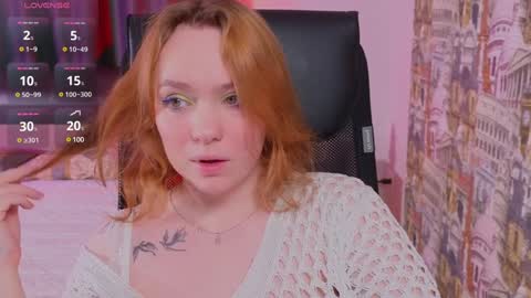 Snapshot of kari_lunna chatting on 02.06.25 Karoline online show from 02.06.25