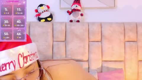 kariina_wong online show from 12.04.25