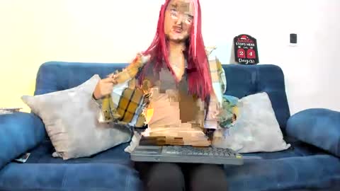 Snapshot of karina2smith chatting on 12.03.24 karina online show from 12.03.24