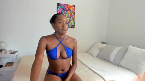 Snapshot of karina_lopez7 chatting on 01.16.25 karina_lopez7 online show from 01.16.25