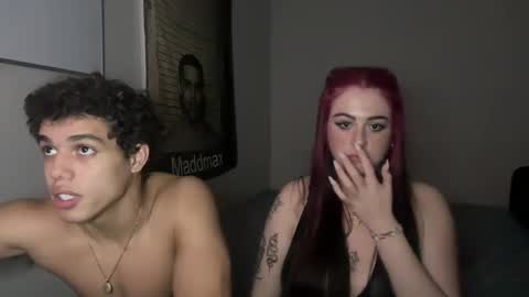 Snapshot of karinalynnn chatting on 11.04.25 karina and justin online show from 11.04.25