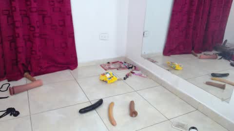 KarinaSimonz online show from 02.28.25