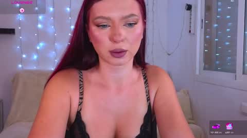 Snapshot of karinchik_ chatting on 02.18.25 Karina online show from 02.18.25
