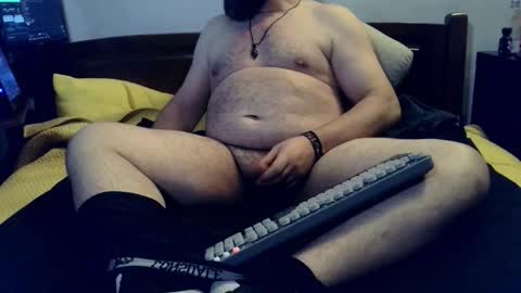 Snapshot of karl477908 chatting on 11.01.25 monsieurBigFeet online show from 11.01.25