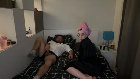karl_and_klara online show from 05.24.26