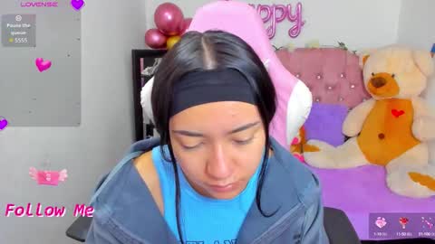 Snapshot of karla_cutee1 chatting on 10.18.25 karla online show from 10.18.25