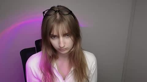 Karla online show from 09.27.25