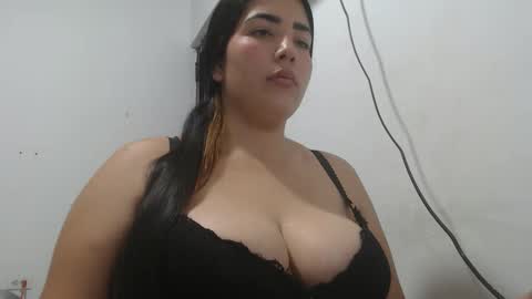 Snapshot of karla_lov3 chatting on 09.24.25 karla_lov3 online show from 09.24.25