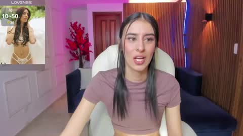 Snapshot of karlaa_james chatting on 07.22.26 Karlaa online show from 07.22.26