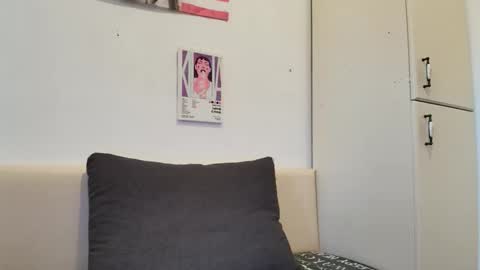 Snapshot of karladreamssex chatting on 09.11.25 Crystyna online show from 09.11.25