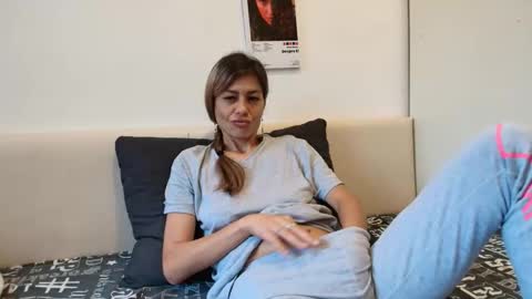 Snapshot of karladreamssex chatting on 10.13.25 Crystyna online show from 10.13.25