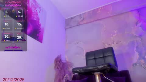 Snapshot of karlaebony_ts chatting on 12.20.25 KARLA online show from 12.20.25