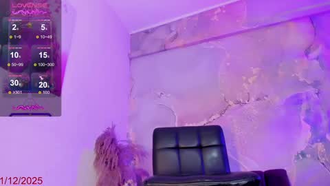 Snapshot of karlaebony_ts chatting on 12.21.25 KARLA online show from 12.21.25