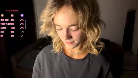 Snapshot of karlenegries chatting on 07.21.26 Olivia online show from 07.21.26